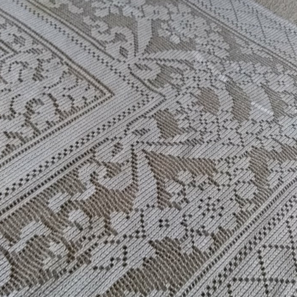 Vintage Table Cloth 65" x 65" - Picture 8 of 10